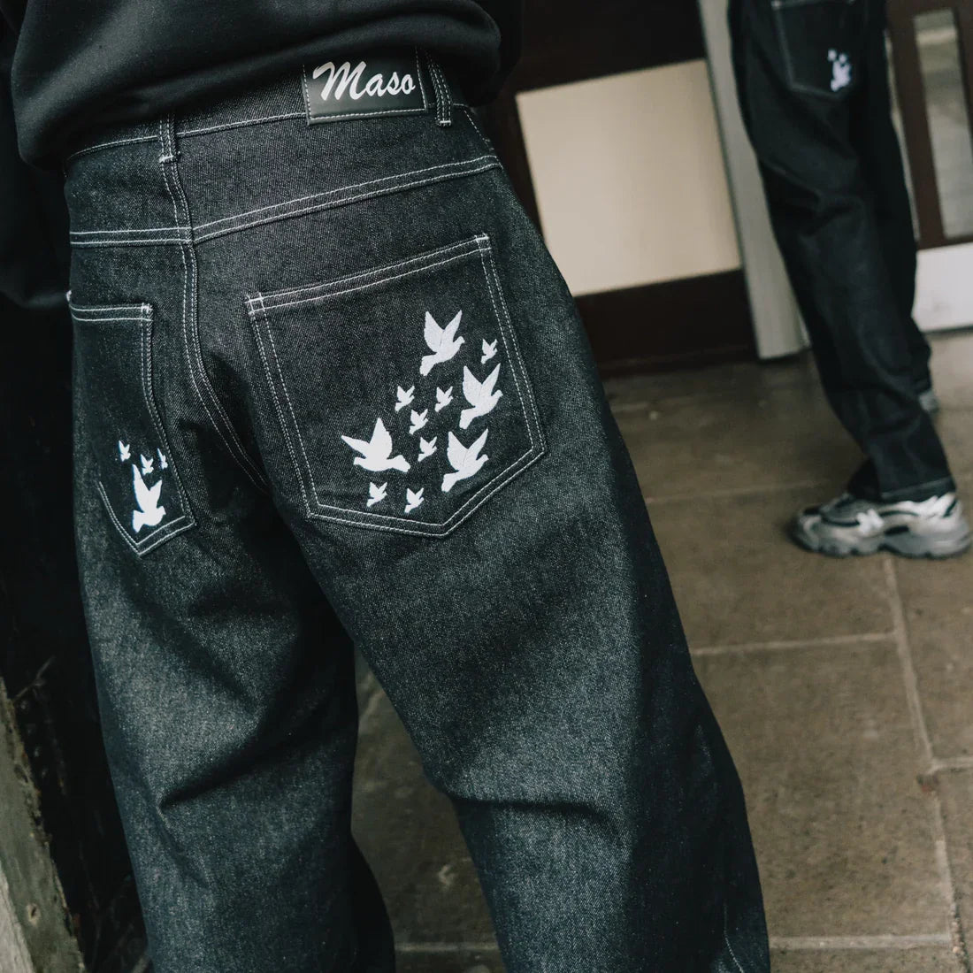 Y2K Trendy Skate Man Jeans Unisex High Waisted Loose Fit Denim Trousers with Bird Print Detail Retro Washed Straight Leg Jeans